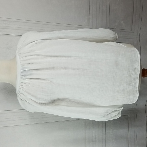 JM Collection Gauze Peasant Top - Picture 6 of 11